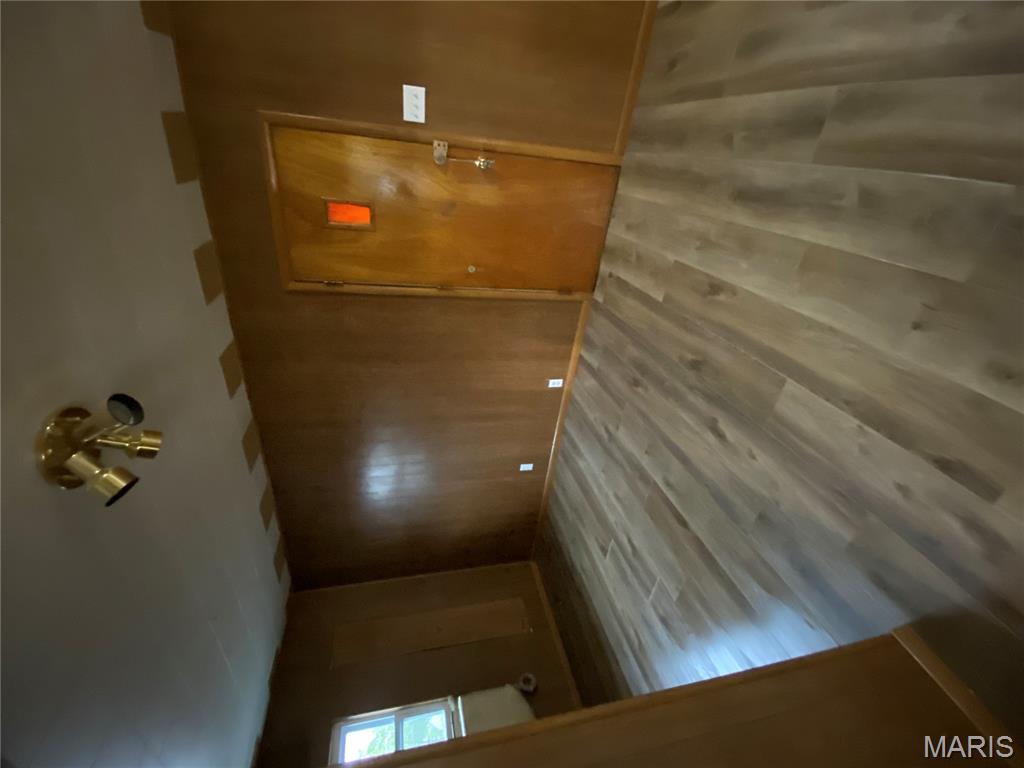 Hutchinsons Add 03 - Residential Lease