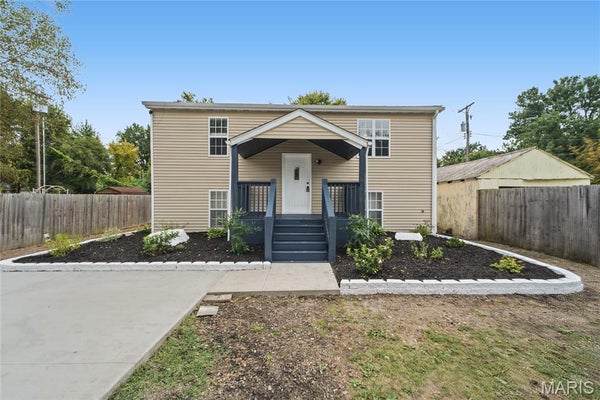 2548 HEMLOCK AVE, GRANITE CITY, IL 62040 - Image eef7eedf1203b34e3c072c4d3d3c6eeb/381166628
