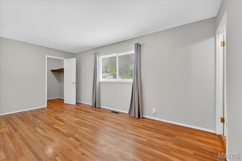 Florissant, Missouri 63033, United States, 4 Bedrooms Bedrooms, ,2 BathroomsBathrooms,Residential,Active,223918