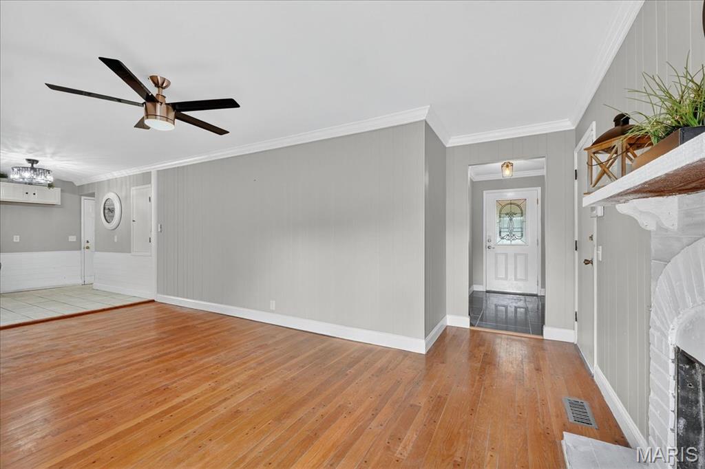 Florissant, Missouri 63033, United States, 4 Bedrooms Bedrooms, ,2 BathroomsBathrooms,Residential,Active,223918