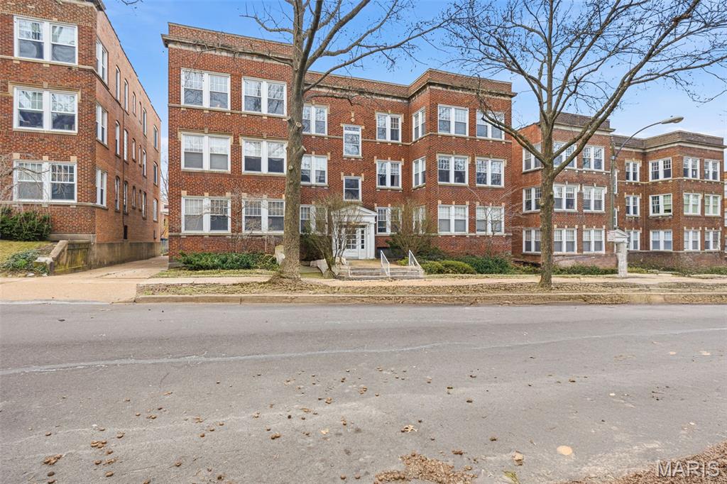 6312 Southwood Condo - Residential