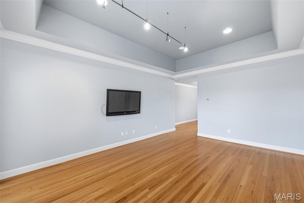 6312 Southwood Condo - Residential