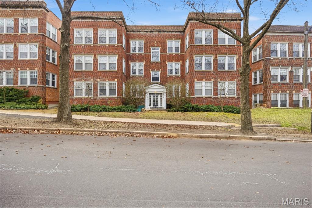 6312 Southwood Condo - Residential