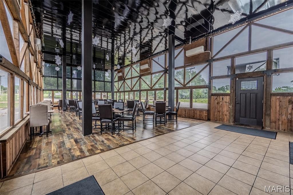 Rural - Commercial Sale