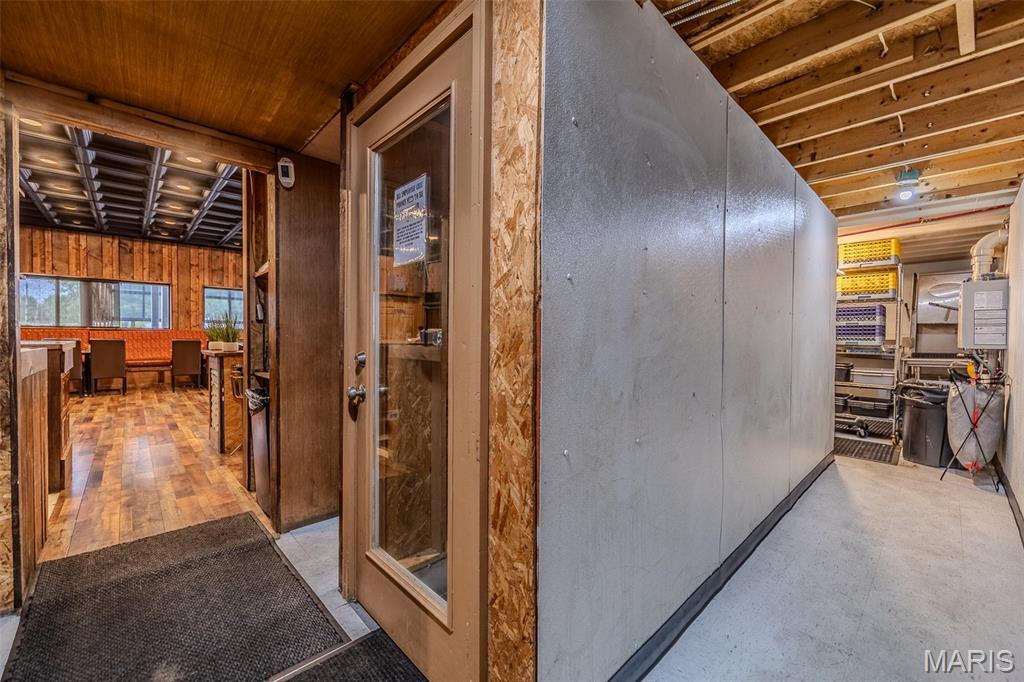 Rural - Commercial Sale