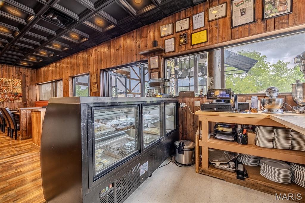 Rural - Commercial Sale