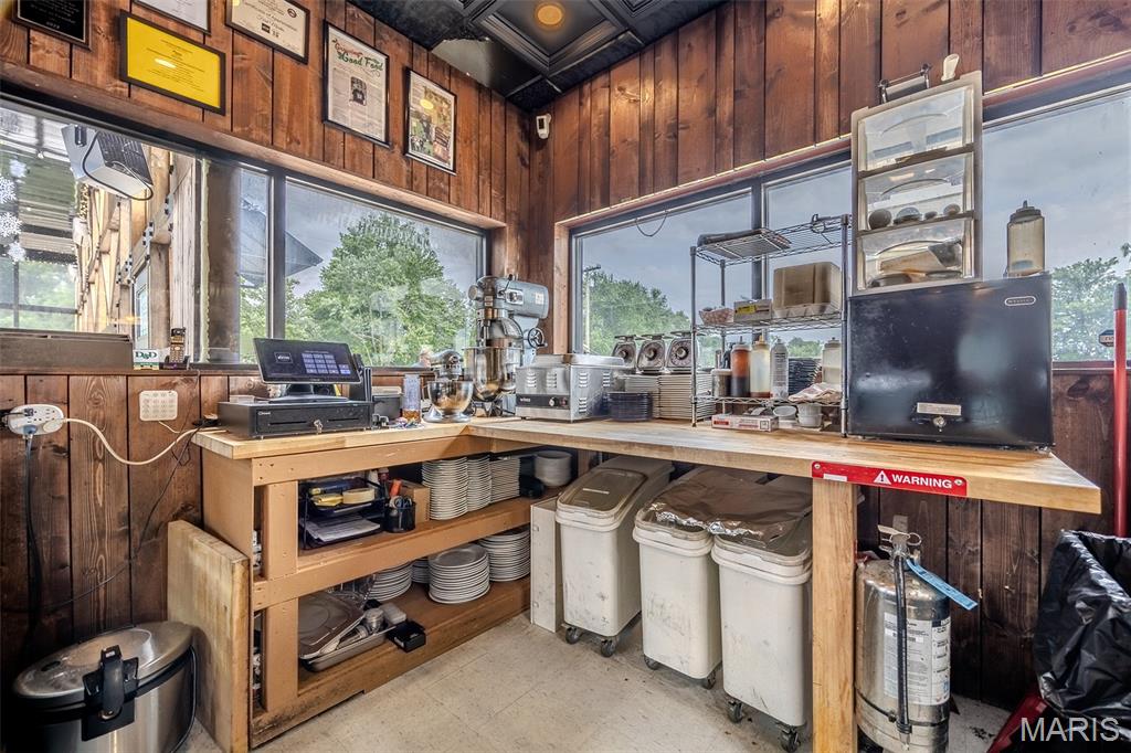 Rural - Commercial Sale