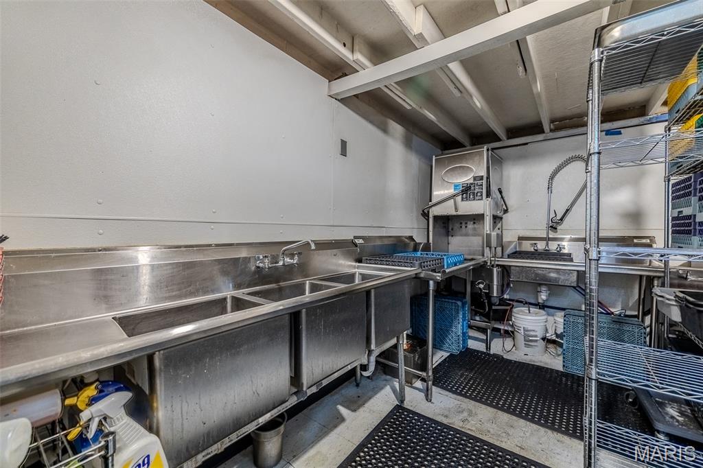 Rural - Commercial Sale