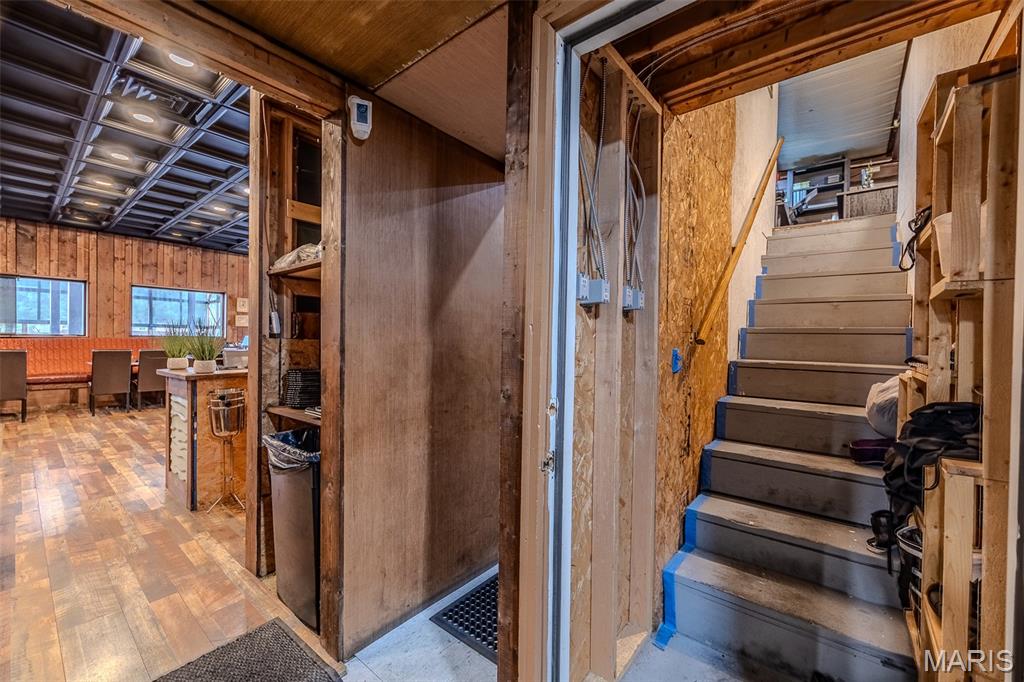 Rural - Commercial Sale