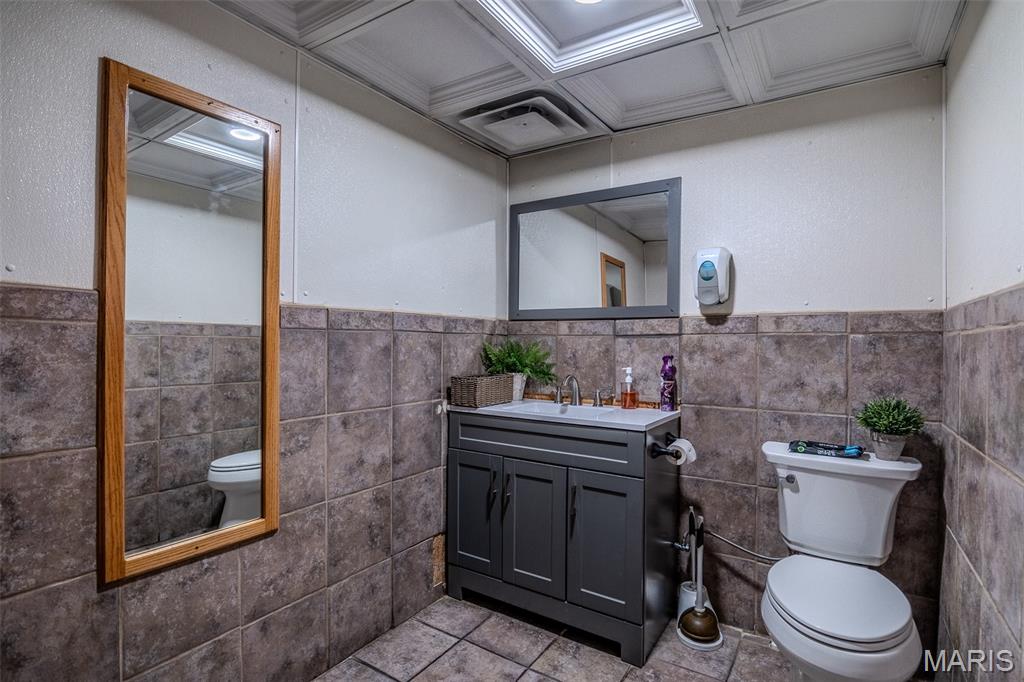 Rural - Commercial Sale