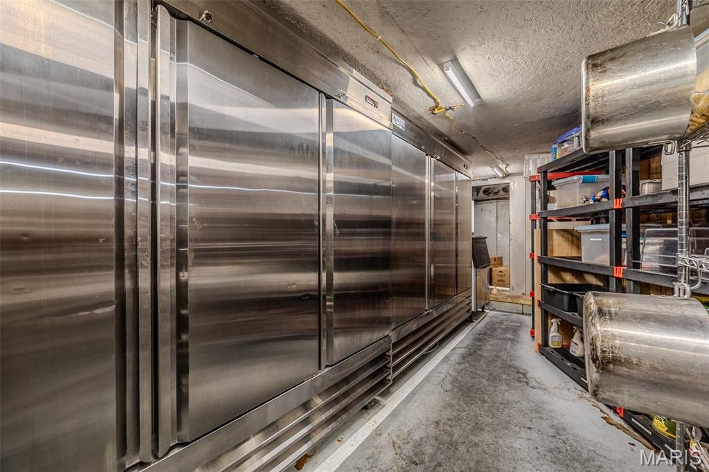 Rural - Commercial Sale