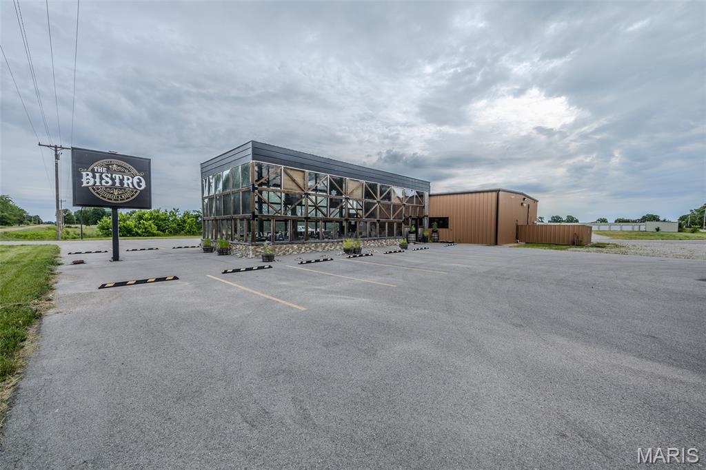 Rural - Commercial Sale