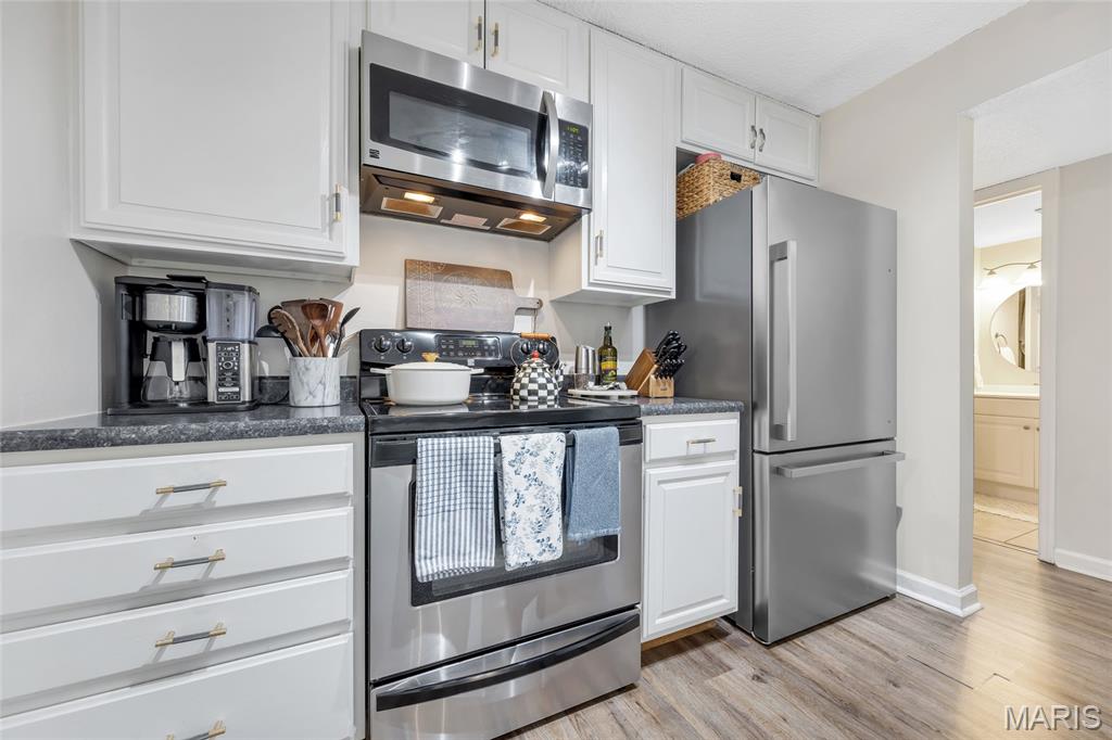 Brentwood Forest Condo Ph Four - Residential