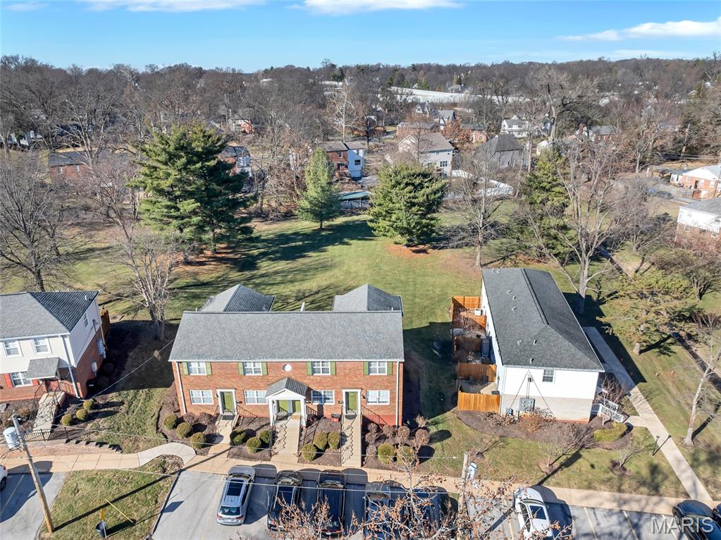 Brentwood Forest Condo Ph Four - Residential