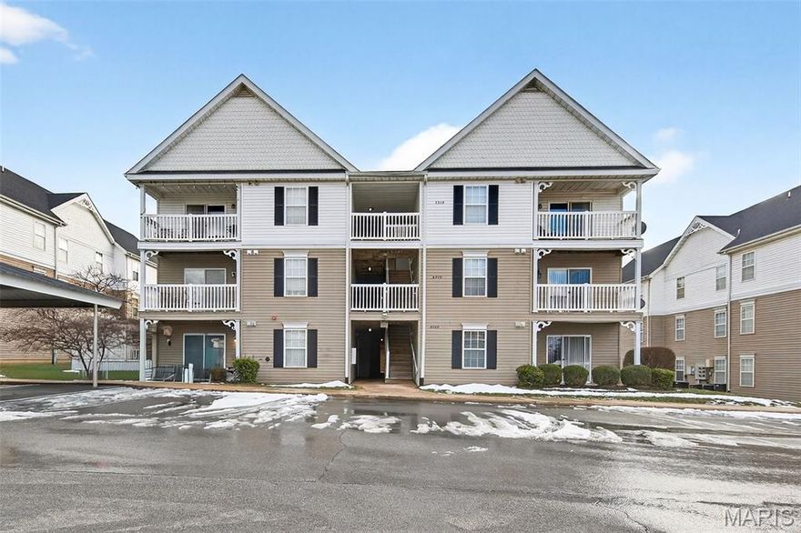 Welcome home to 6200 Spring Creek. New renovations make this ready to move in for easy, no maintenance living. There are no stairs to this unit from your covered parking space. This condo also offers more of a quieter patio with parking not right outside it.