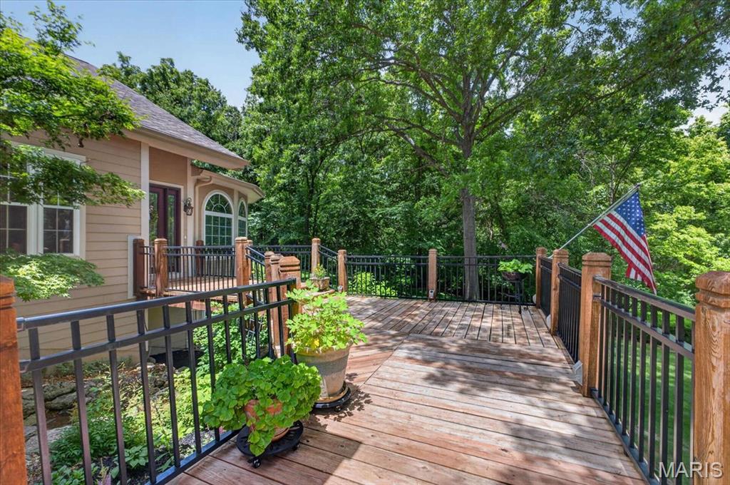 5 Hickory Valley Court