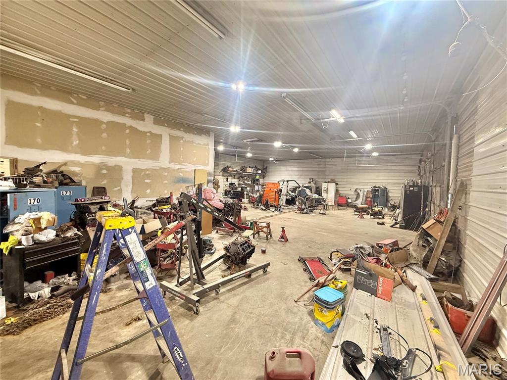 n/a - Commercial Sale