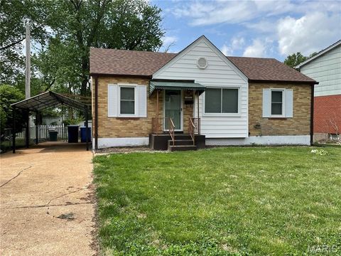 Photo of 1275 St Mark Drive, Florissant, MO 63031 (MLS # 26023631)