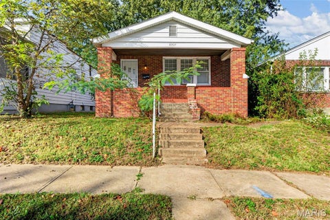 Photo of 8937 Edna Street, St Louis, MO 63147 (MLS # 26068958)
