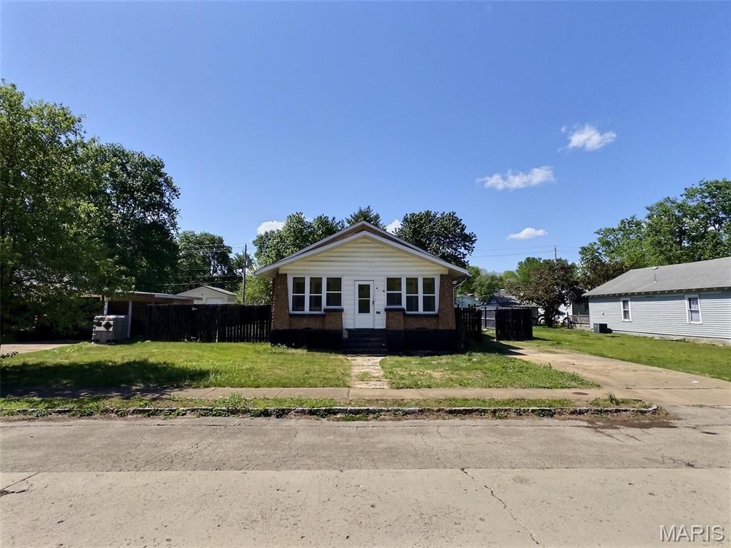 Photo of 704 Camilla Street, Park Hills, MO 63601 (MLS # 26023845)