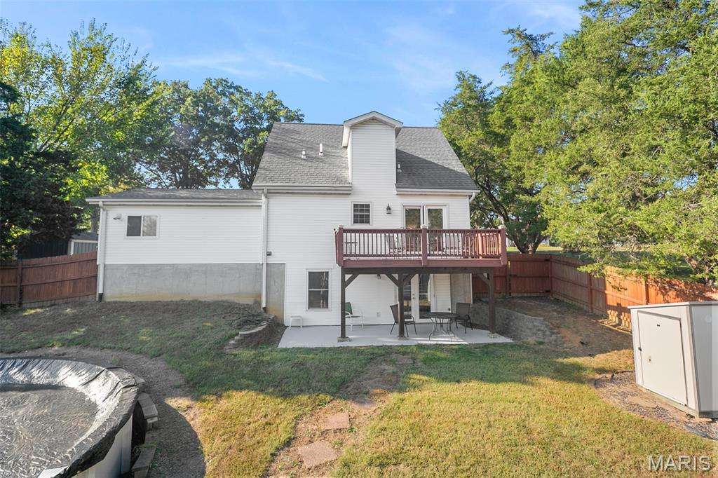 Lakes/Deerwood 02 Rev - Residential