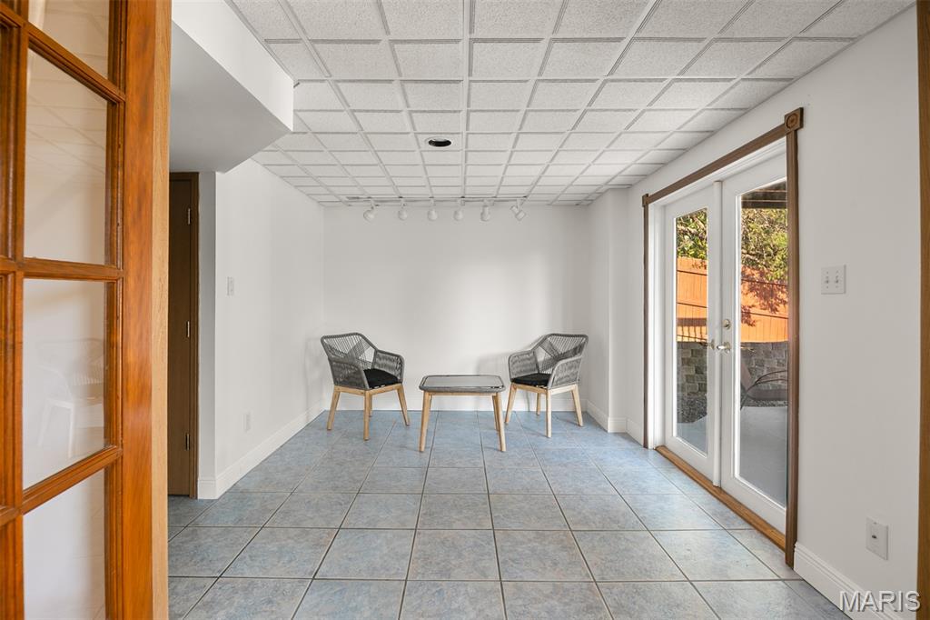 Lakes/Deerwood 02 Rev - Residential