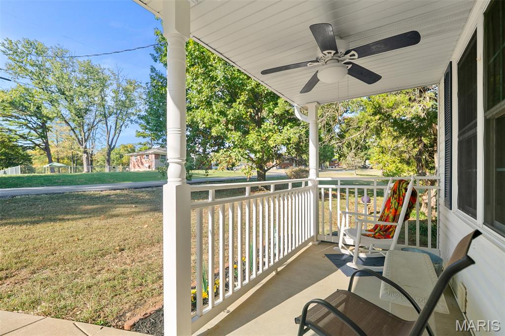 Lakes/Deerwood 02 Rev - Residential