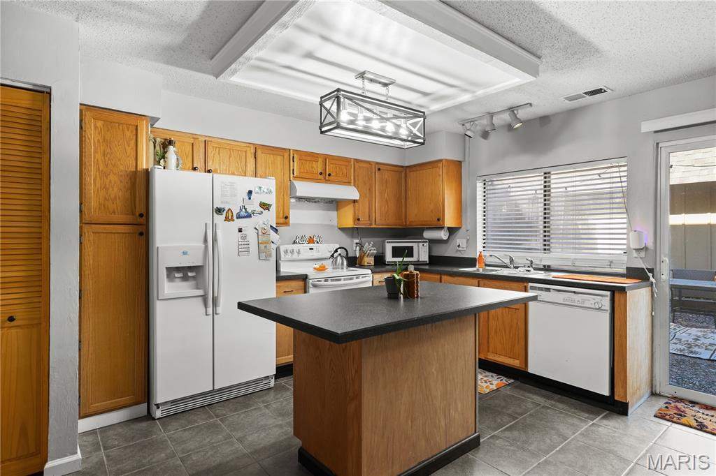 Heritage #9 - Residential