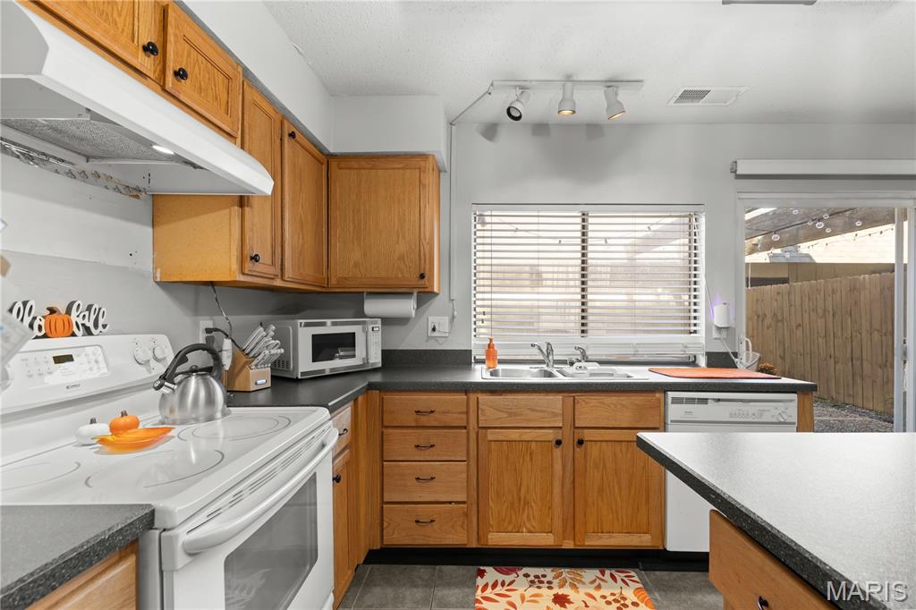 Heritage #9 - Residential