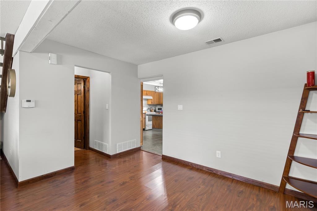 Heritage #9 - Residential