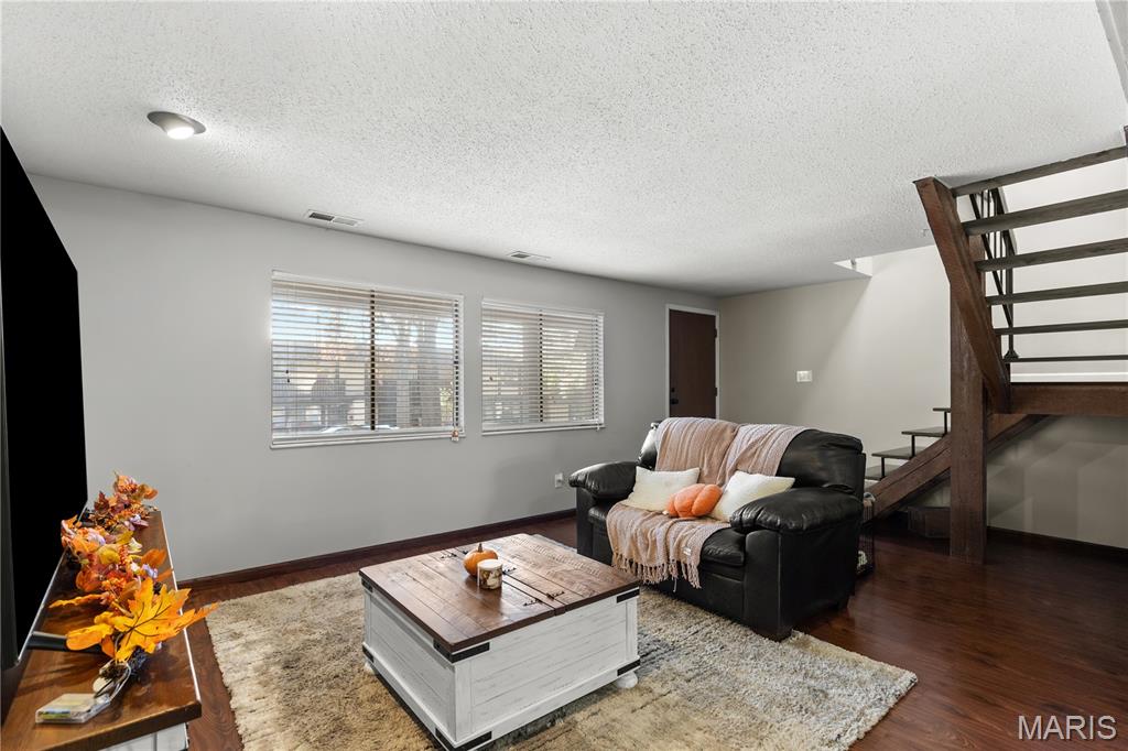 Heritage #9 - Residential