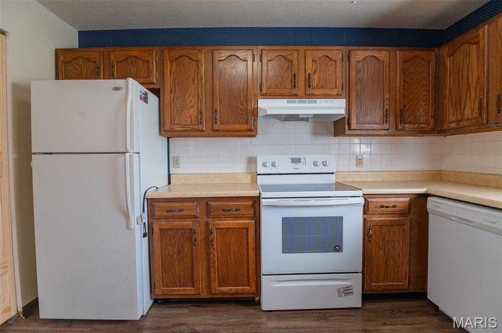 Eastmeadow Sub - Residential Income