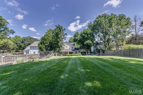 Tiny photo for 420 Woodview Manor Lane, Kirkwood, MO 63122 (MLS # 26041758)