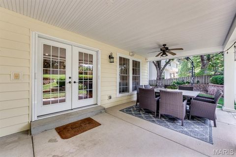 Tiny photo for 420 Woodview Manor Lane, Kirkwood, MO 63122 (MLS # 26041758)
