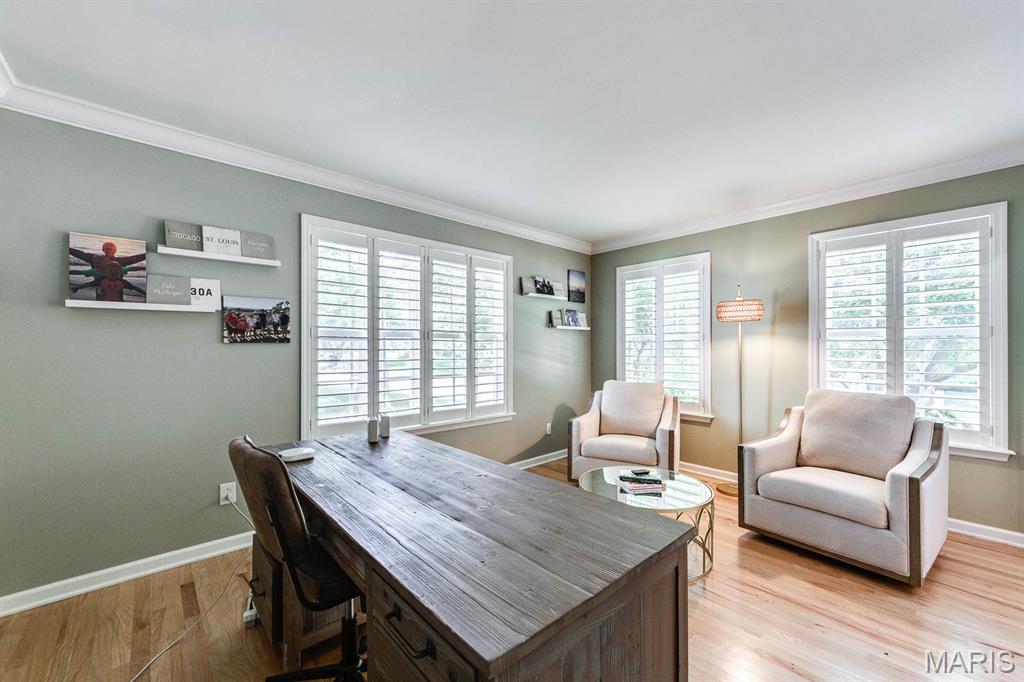 420 Woodview Manor Lane