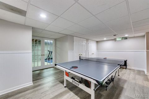 Tiny photo for 420 Woodview Manor Lane, Kirkwood, MO 63122 (MLS # 26041758)