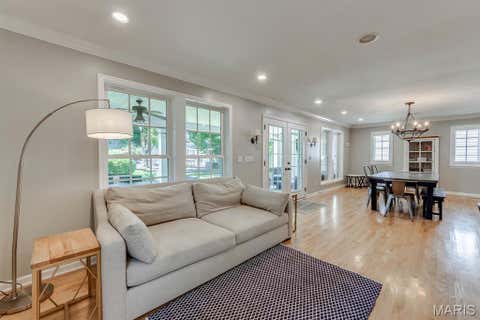 Tiny photo for 420 Woodview Manor Lane, Kirkwood, MO 63122 (MLS # 26041758)
