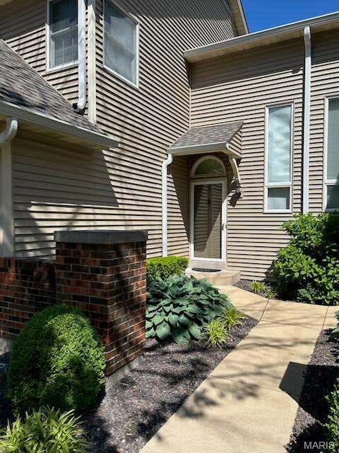 Photo of 16252 Lea Oak Court, Chesterfield, MO 63017 (MLS # 26051560)
