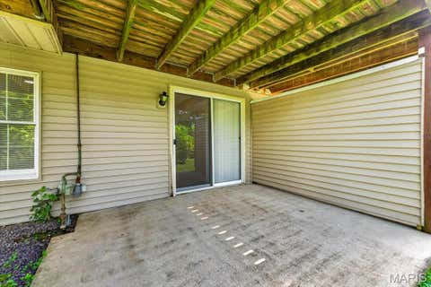 Tiny photo for 16252 Lea Oak Court, Chesterfield, MO 63017 (MLS # 26051560)