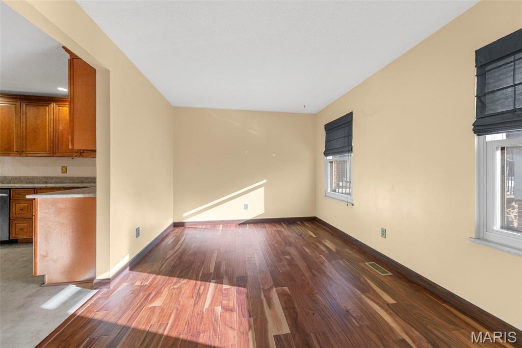 Royal Pines Condo Sixteenth - Residential