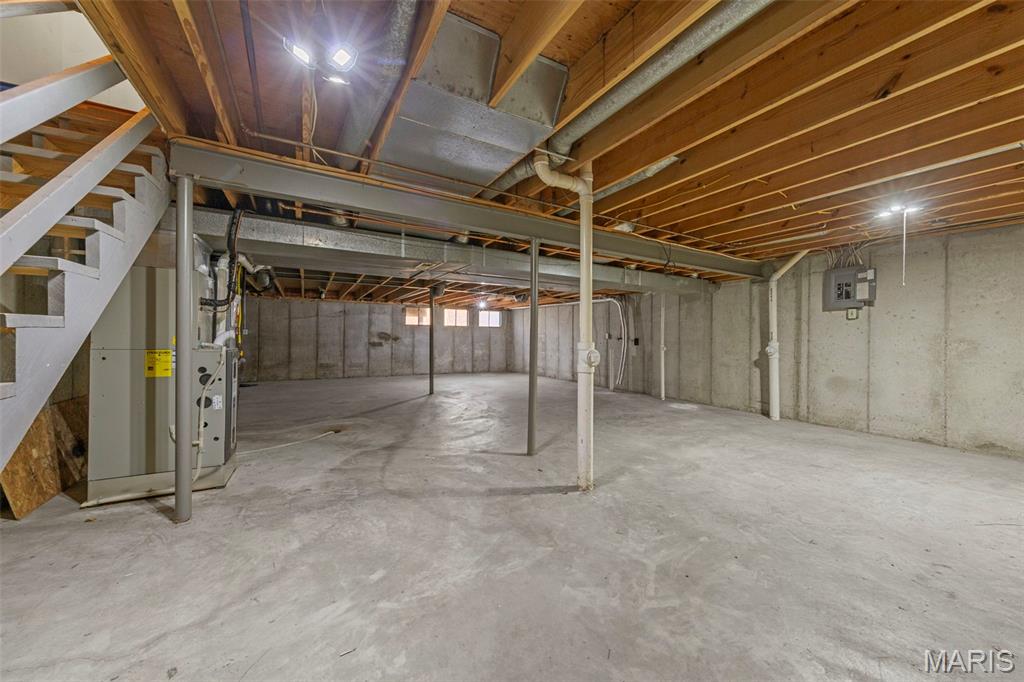 Royal Pines Condo Sixteenth - Residential