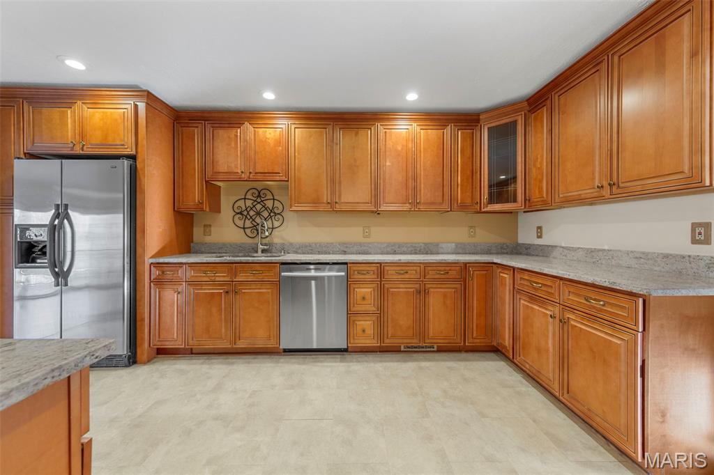 Royal Pines Condo Sixteenth - Residential