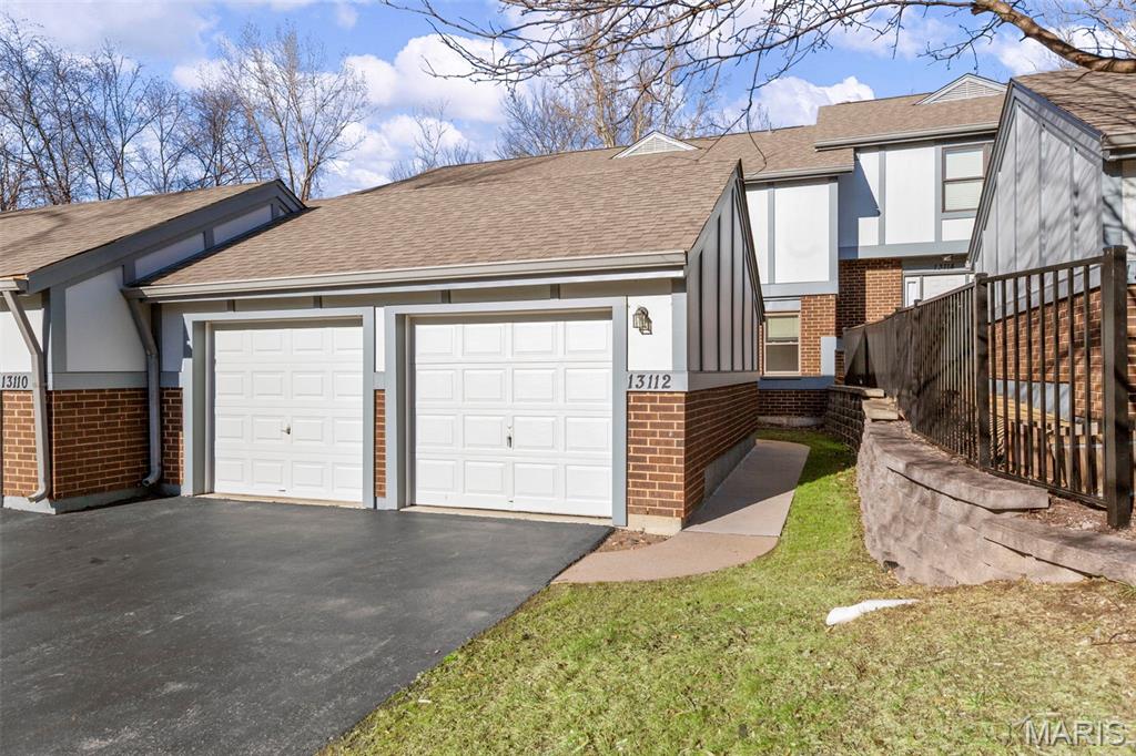 Royal Pines Condo Sixteenth - Residential