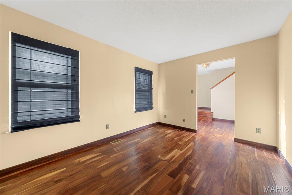 Royal Pines Condo Sixteenth - Residential