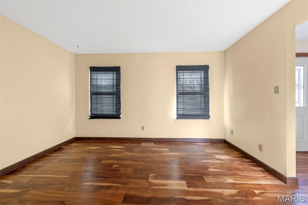 Royal Pines Condo Sixteenth - Residential