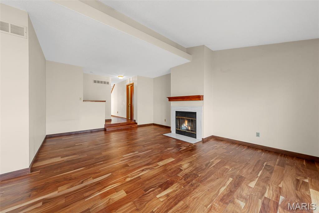 Royal Pines Condo Sixteenth - Residential