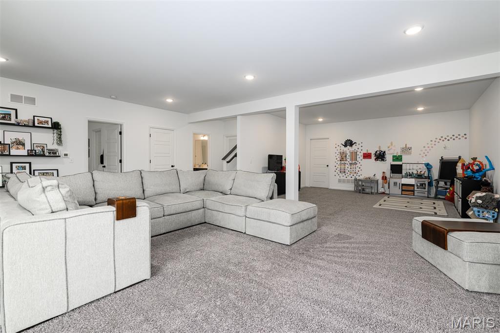 Streets Of Caledonia #4 - Residential