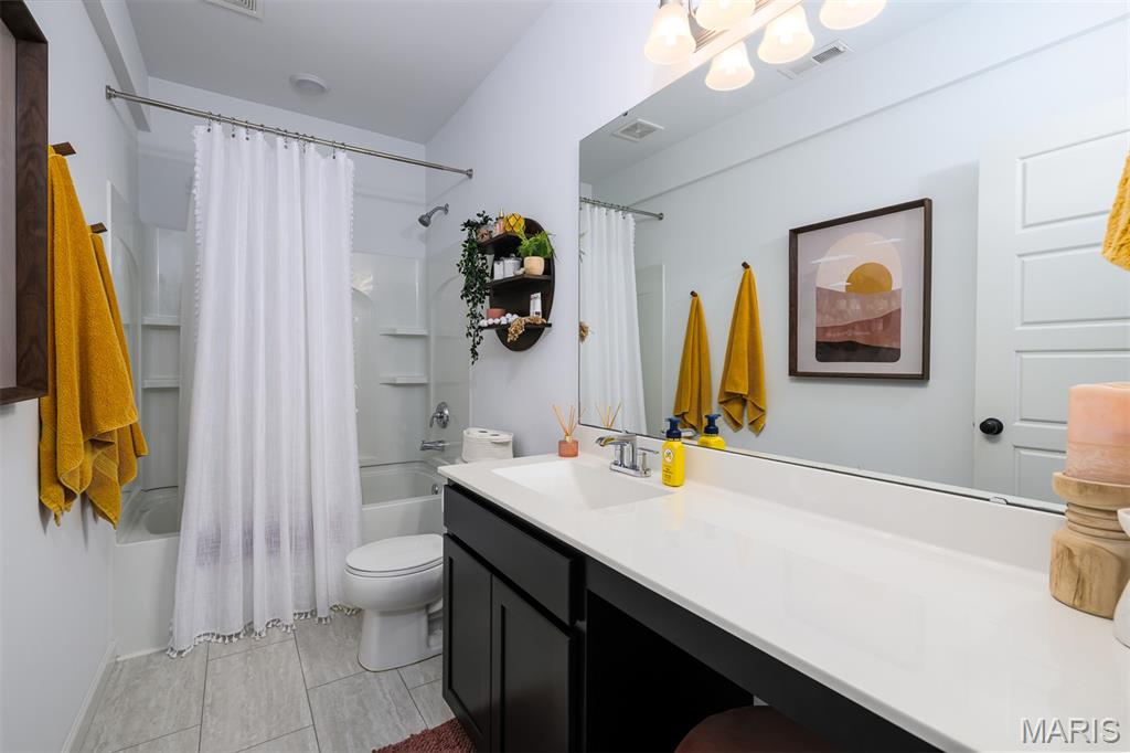 Streets Of Caledonia #4 - Residential