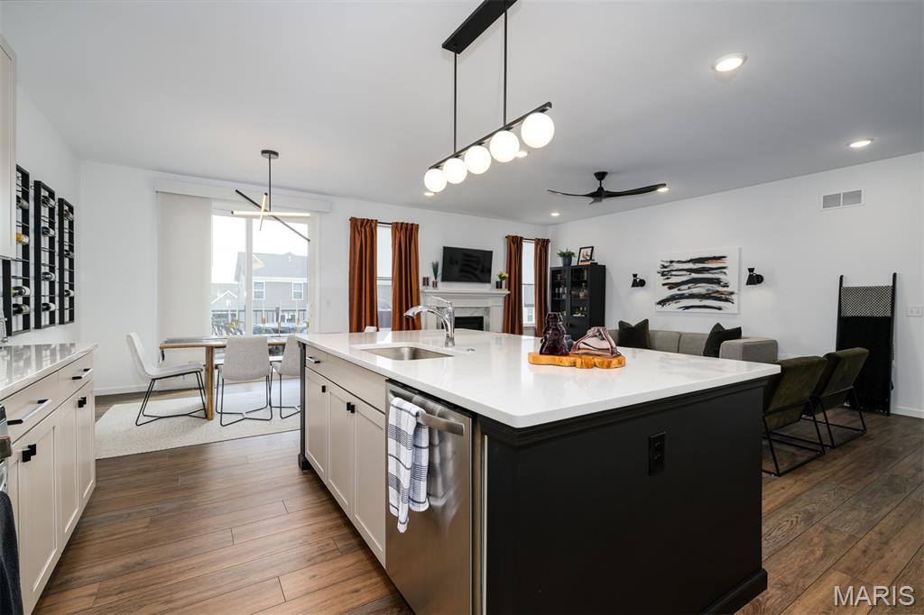 Streets Of Caledonia #4 - Residential