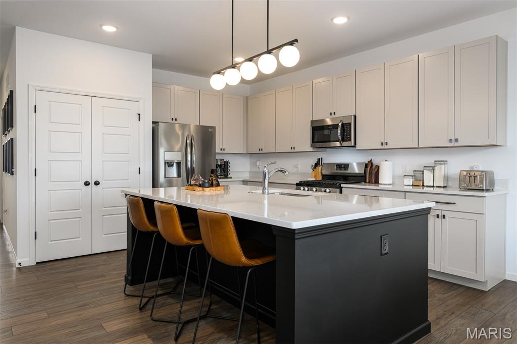 Streets Of Caledonia #4 - Residential